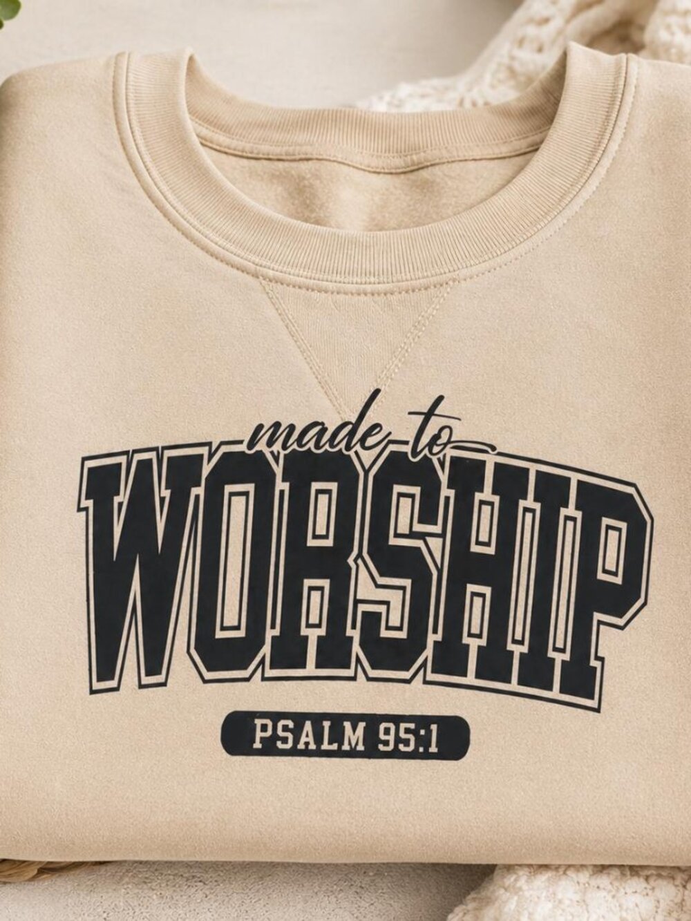 Women's Pullover Sweatshirt "Made To Worship"